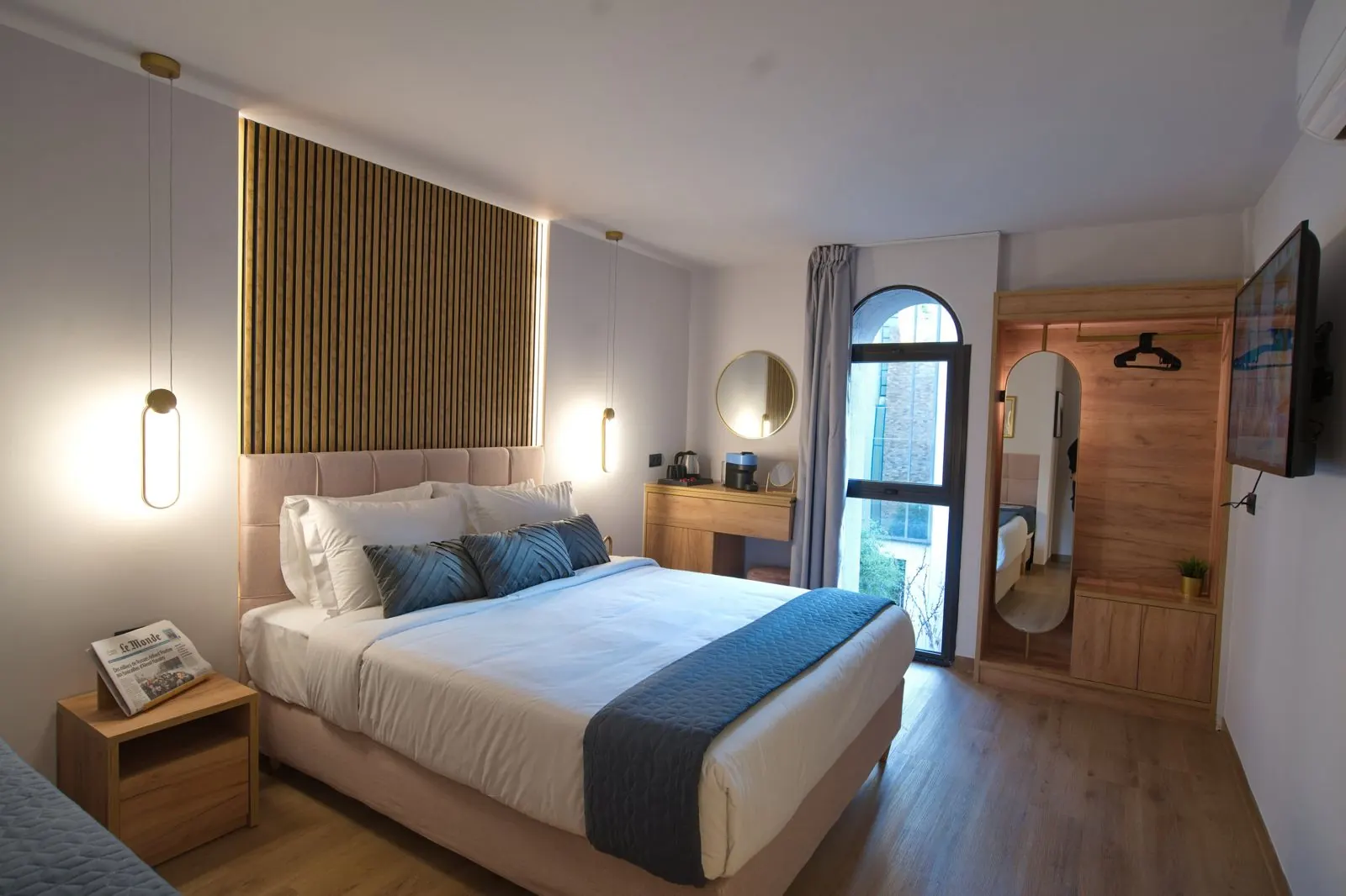 Deluxe with Sofa Bed at CITYLUXE, Kolonaki: photo 2 of 5